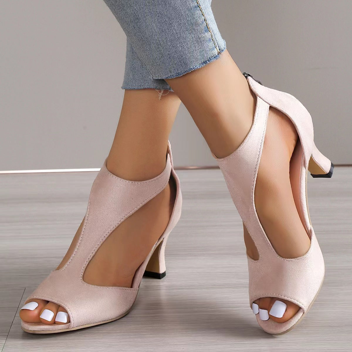 Fish-Shaped Back Zipper Heels