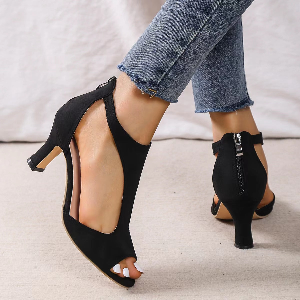 Fish-Shaped Back Zipper Heels